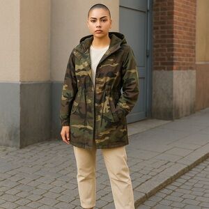 Coalition LA Camo Hooded Jacket Size XS